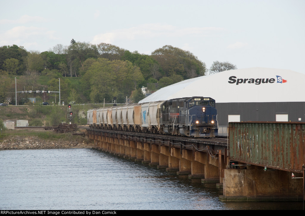 MEC 517 Leads PO-3 over the Fore River